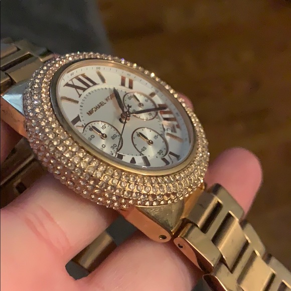Michael Kors Rose Gold Watch - Picture 7 of 7